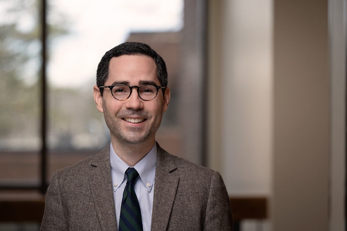 Andrés Abreu, MD head shot.