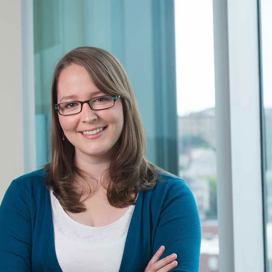 Elizabeth Bobzien, MD head shot.