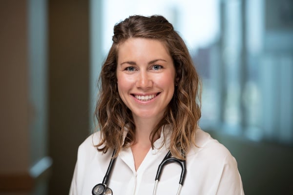 Elisabeth Deeran, MD head shot.